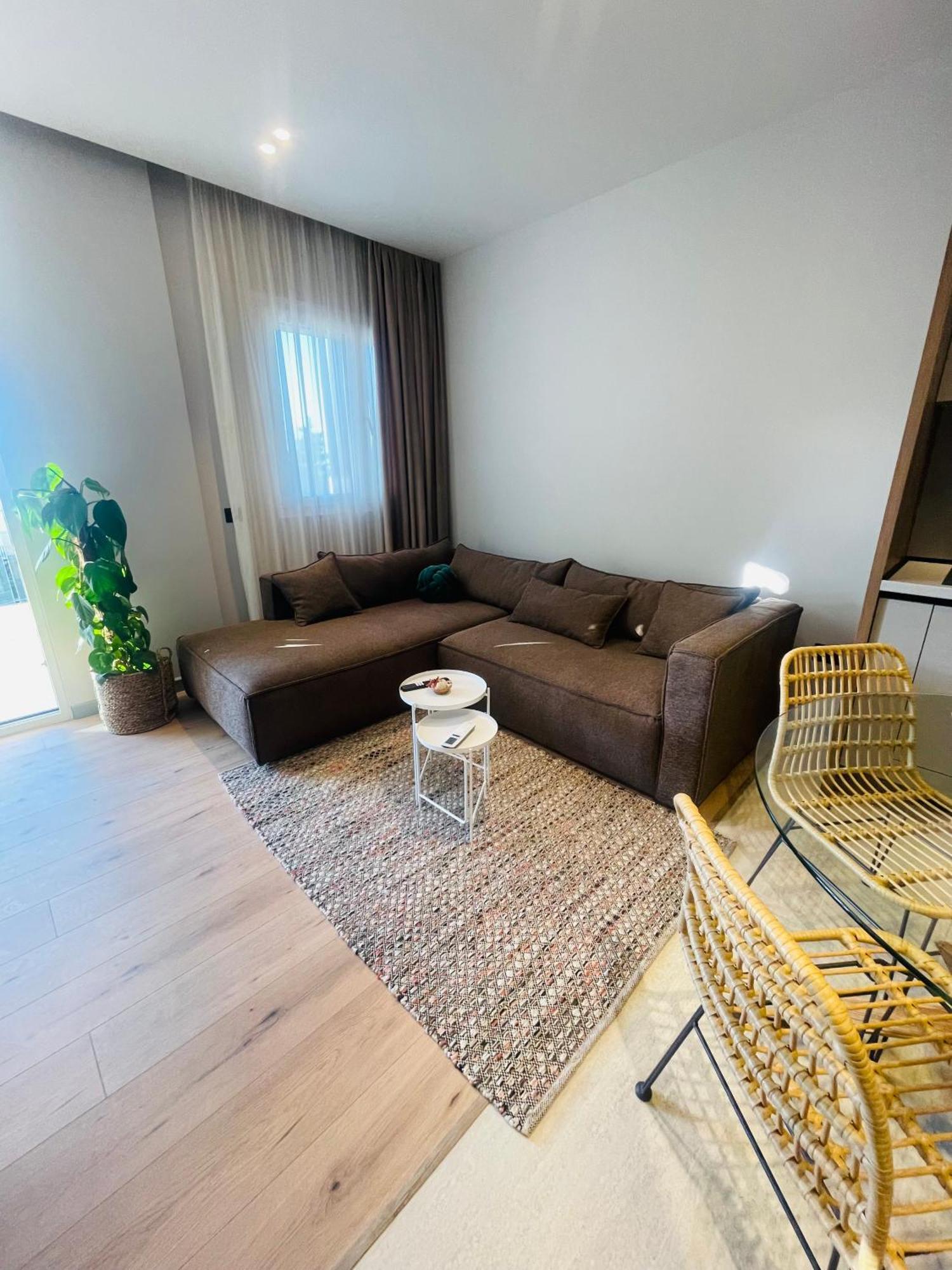 Marina Bay Luxury Apartament