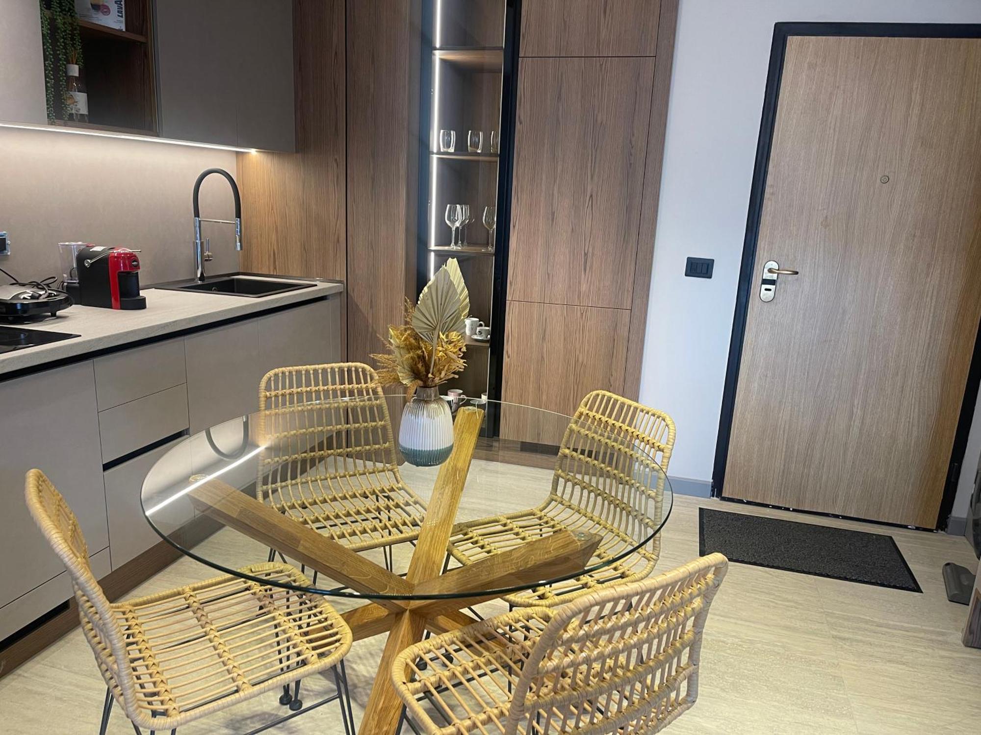 Marina Bay Luxury Apartament Wlora